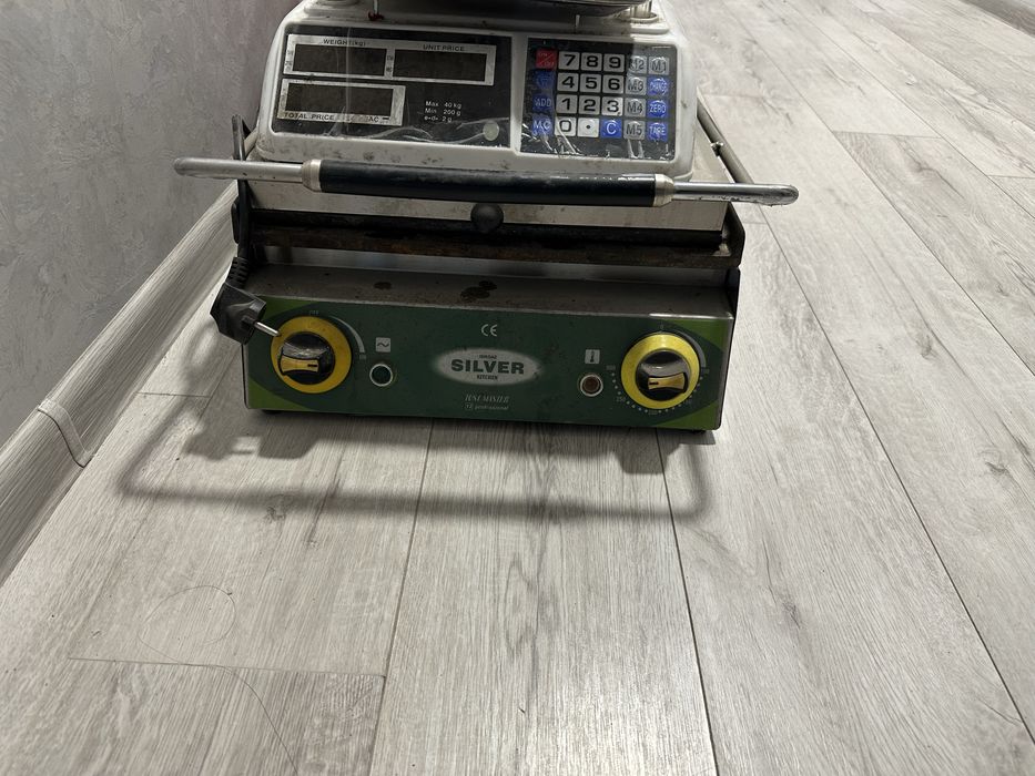 Ошхона учун ускуналар сотилади. Тостер, сосиска пиширадиган, грилл