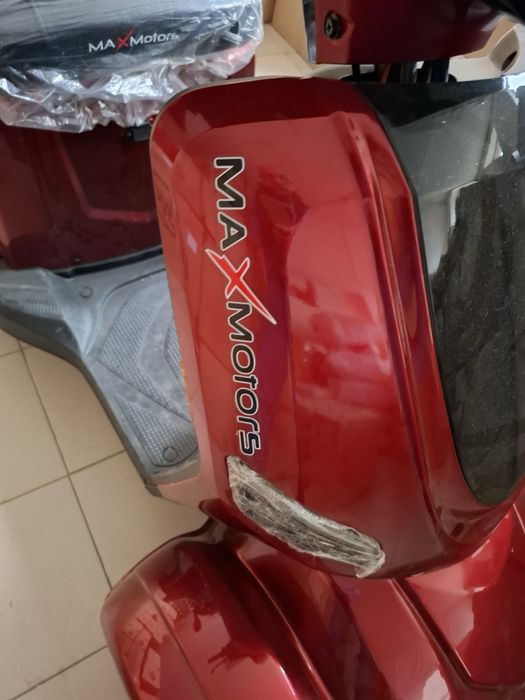 *ЧИСТО НОВ* Електрическа четириколка 1500W MaxMotors