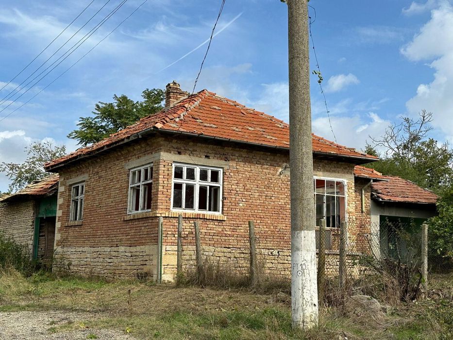 Продава се Къща в с. Преселка, Област Шумен - 90 кв.м за 94 €/кв.м - Снимка #9