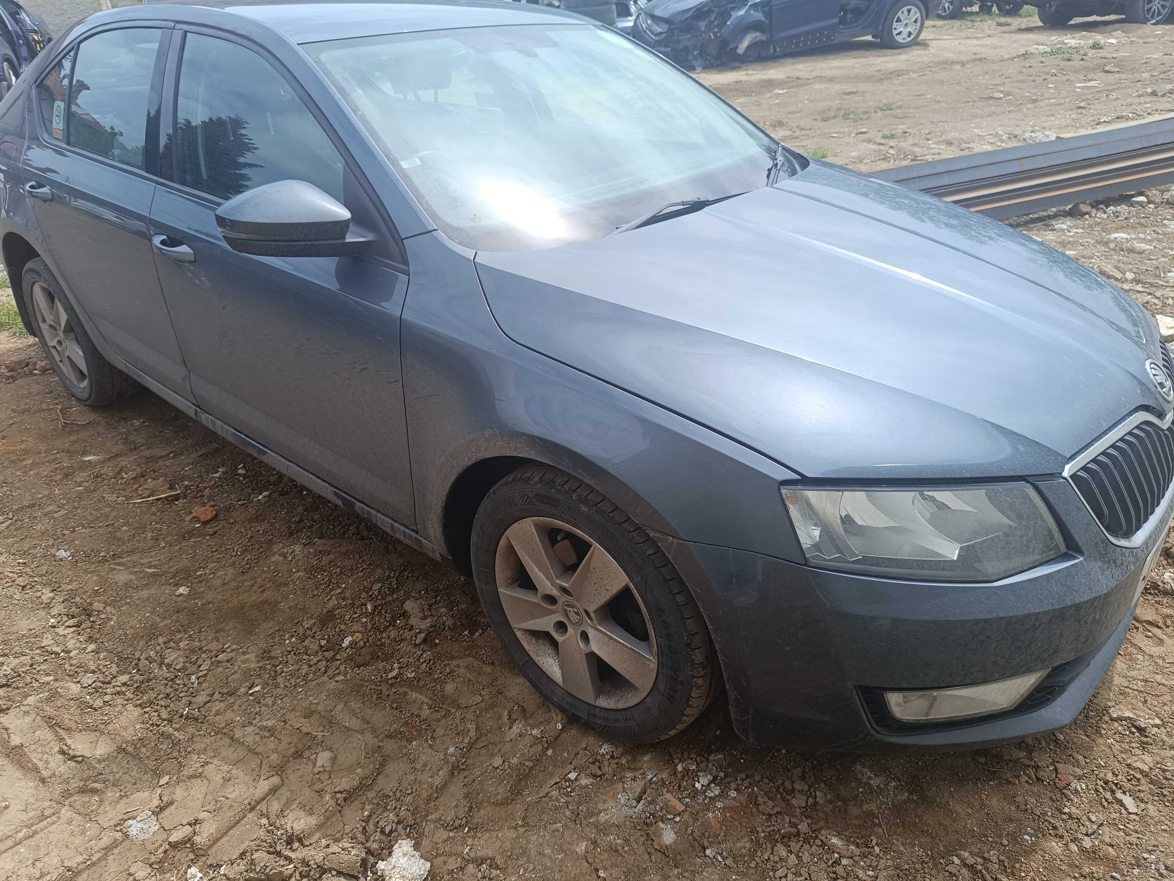 Usa dreapta fata portiera dreapta fata Skoda Octavia 3 LF7Y 2013 2019