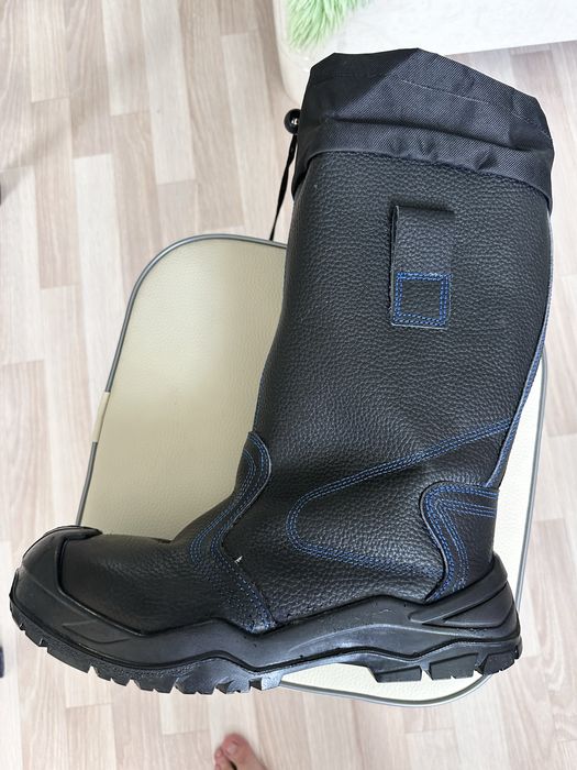 Продам кожанные сапаги 41 размера (новые)