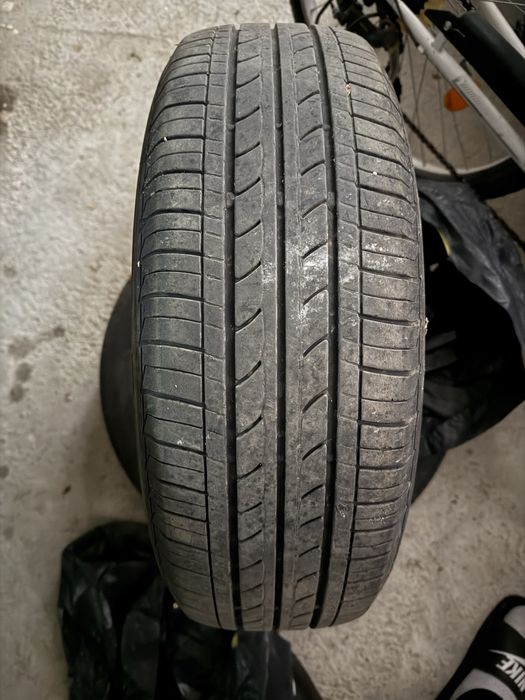 Гуми 195/65/15 и 235/55/19