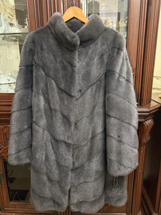 Продам норковую шубу