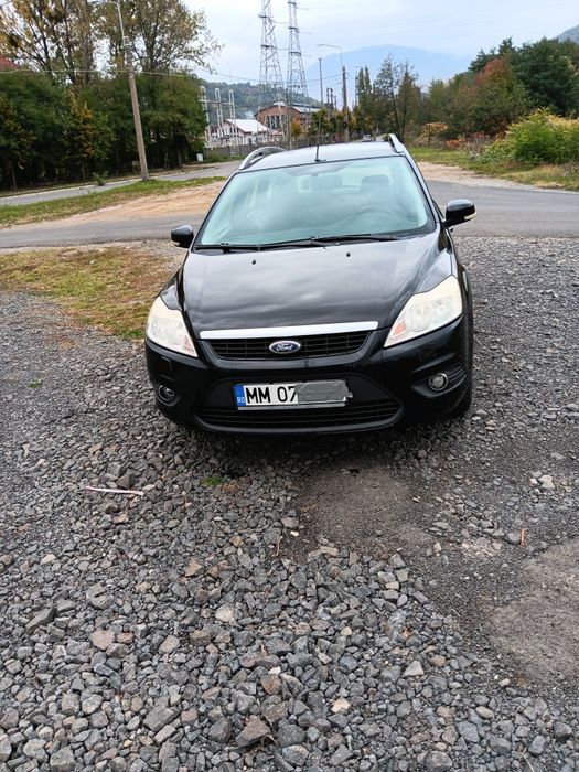 Vindem ford focus