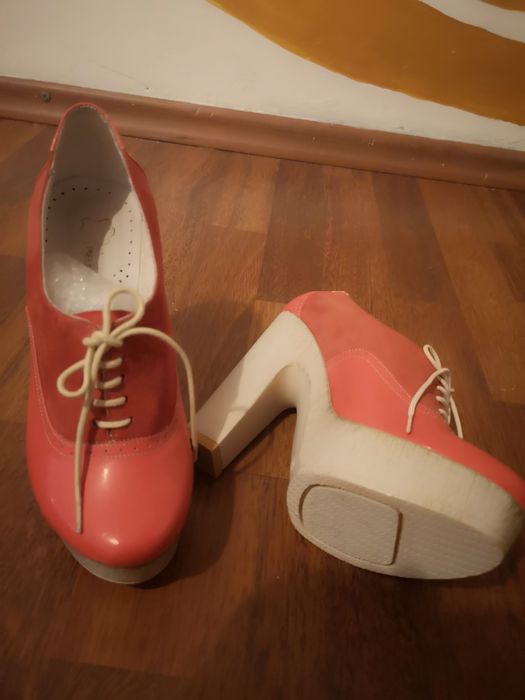 Pantofi coral piele naturala nr 37