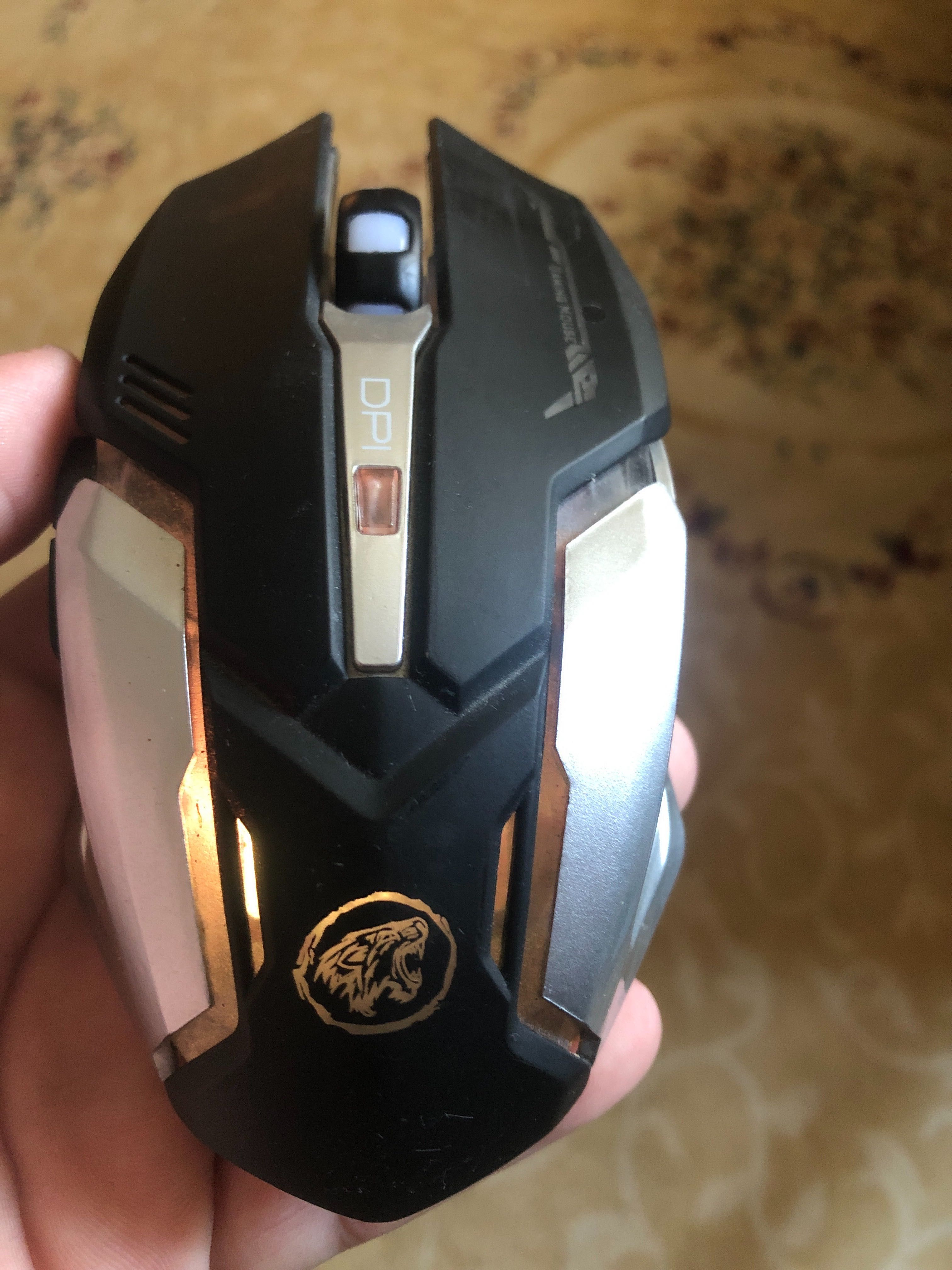Продам игровую мышь