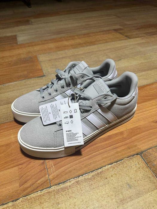 Оригинальные adidas кроссовки