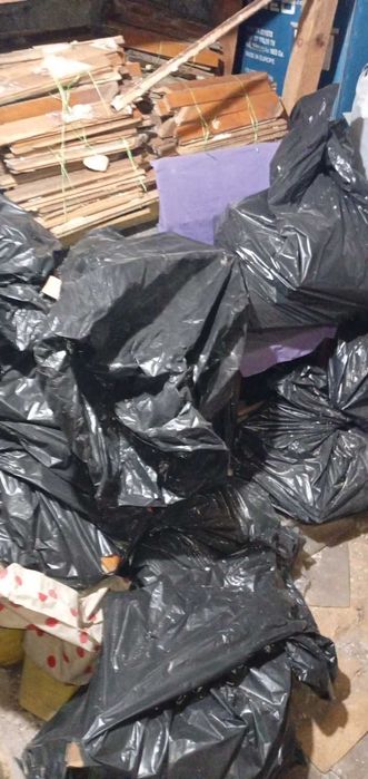 Продавам дъбов паркет за горене или разпалки