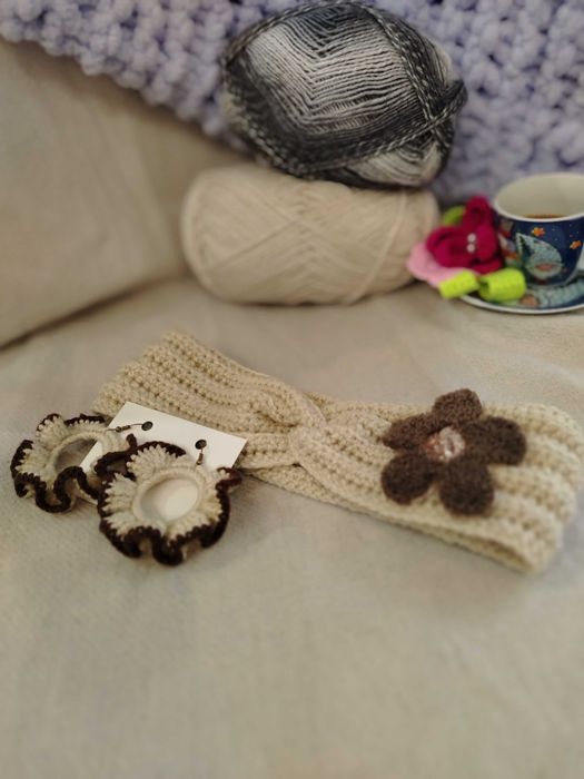 Комплект лента и обеци от прежда, ръчна изработка