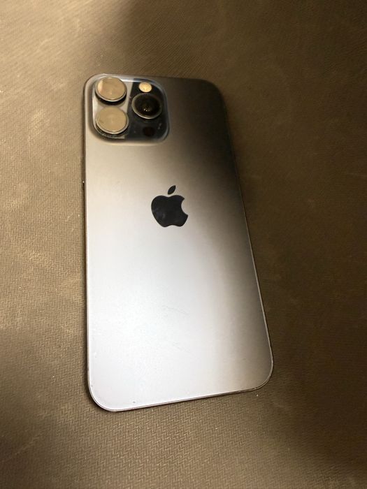 iPhone 15 Pro Max 256gb . с дефект