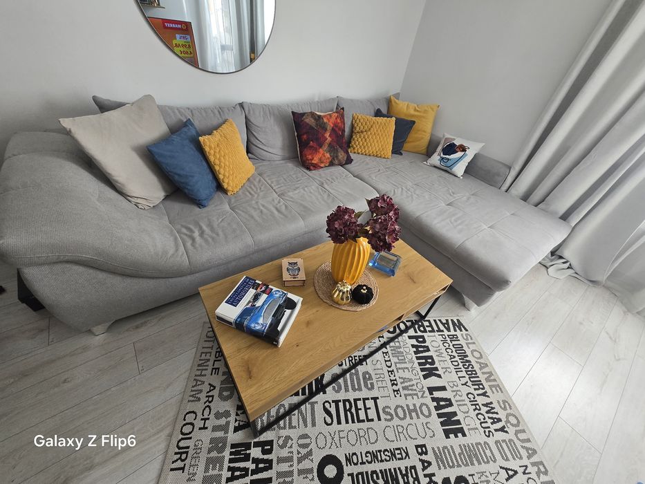 Продавам голям много запазен диван цвят сив