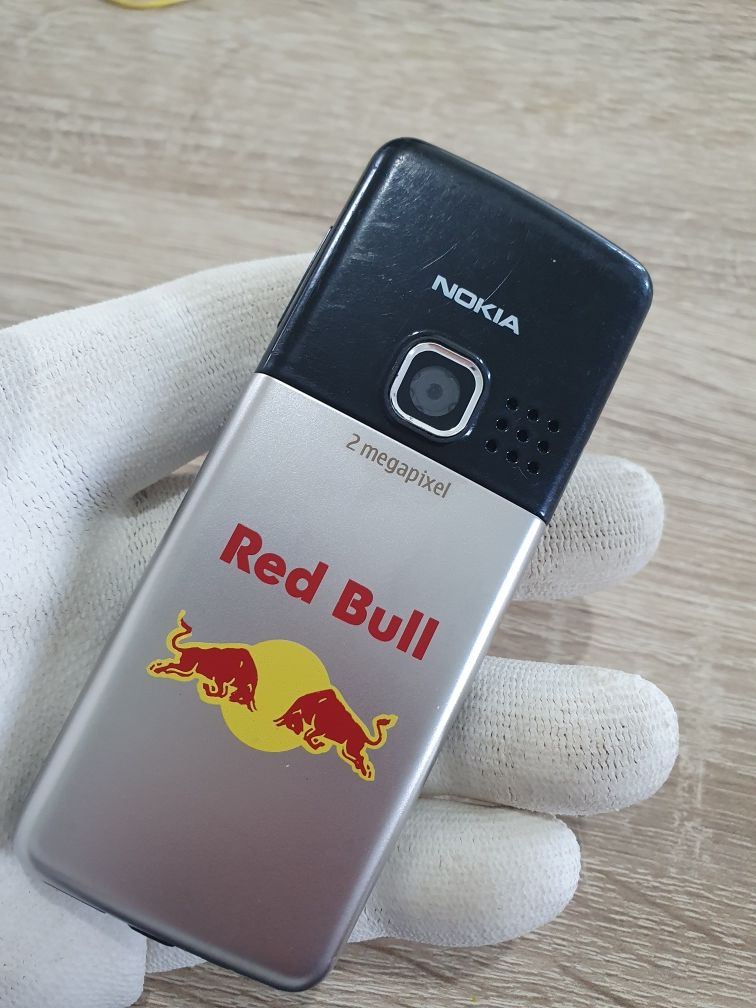 Nokia 6300 Silver Red Bull!