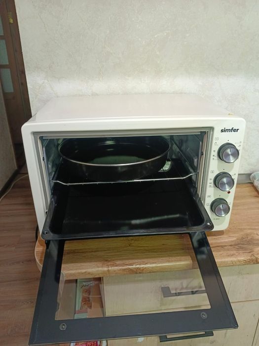 Продается электро печь в отличном состояний