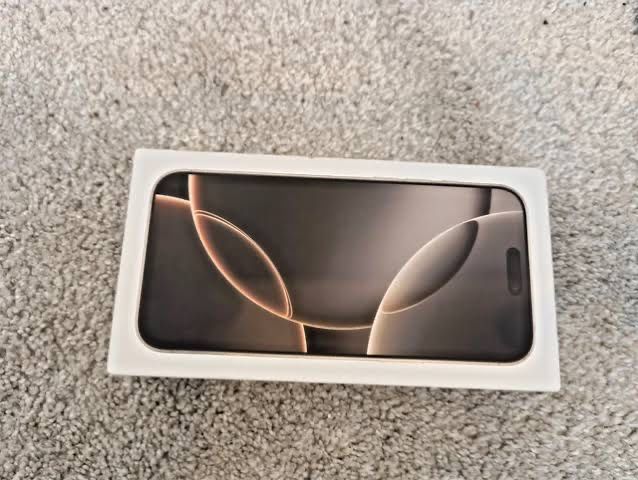 Iphone 16 pro Max 512г состояние отличное как новый срочно надо деньги