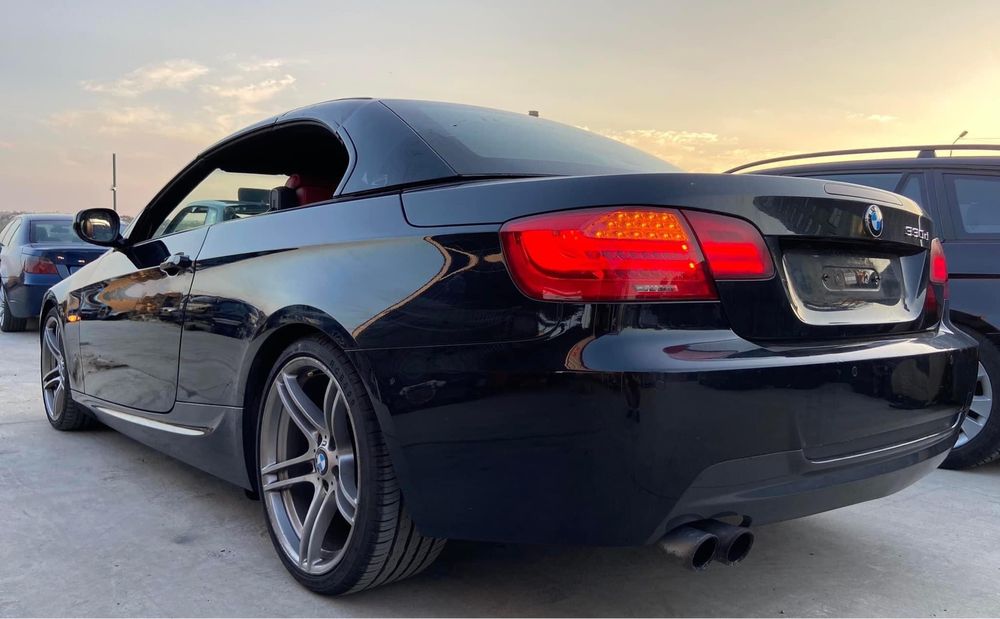 Dezmembrez BMW 330d E93LCI,Motor 245cp N57,Recaro Rosu,NAVI CIC,volan