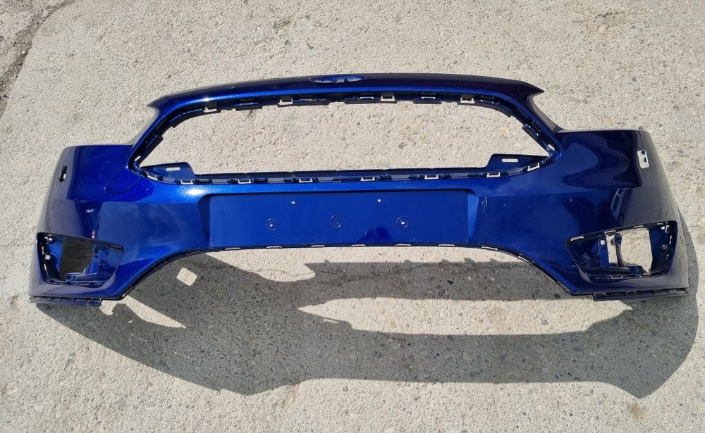 Bara fata Ford Focus 3 Facelift