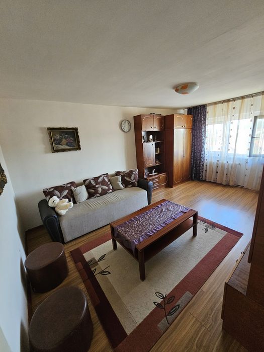 Apartament cu 3 camere