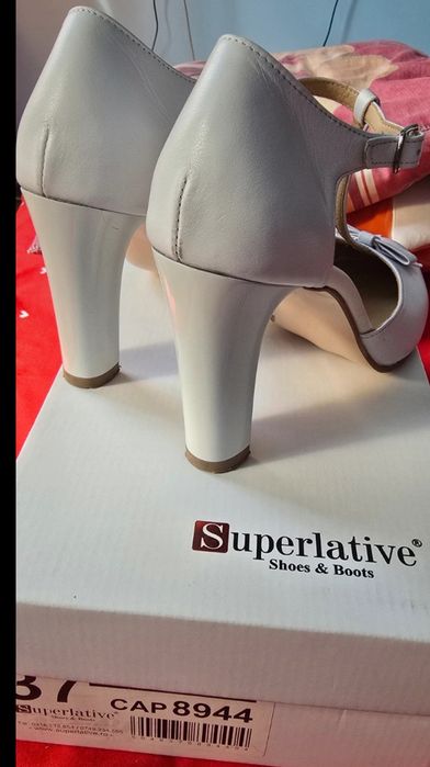 Pantofi eleganți albi de mireasa din piele naturala m.37