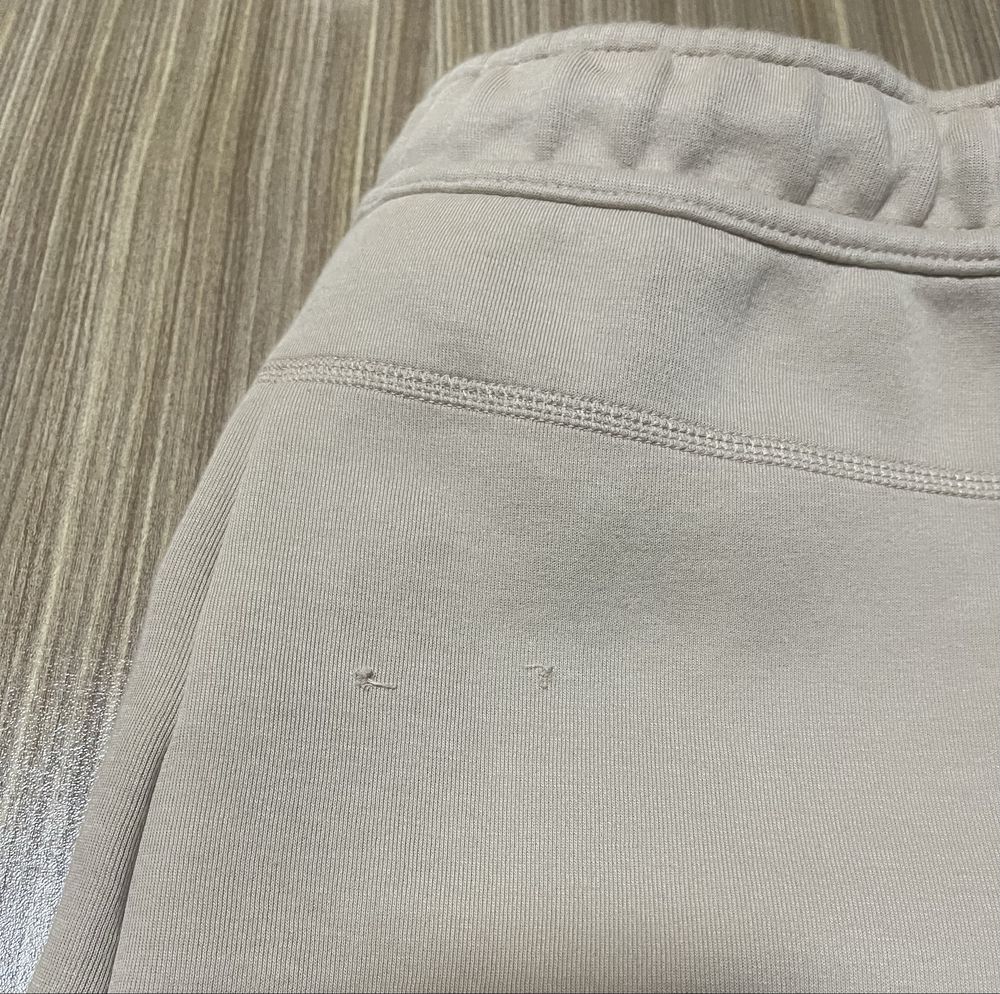 Мъжко долнище Nike Tech Fleece Reflective - размер L (с дефект)