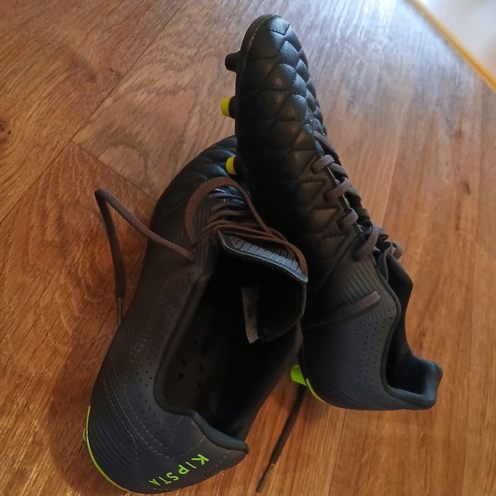 Футболни обувки Kipsta