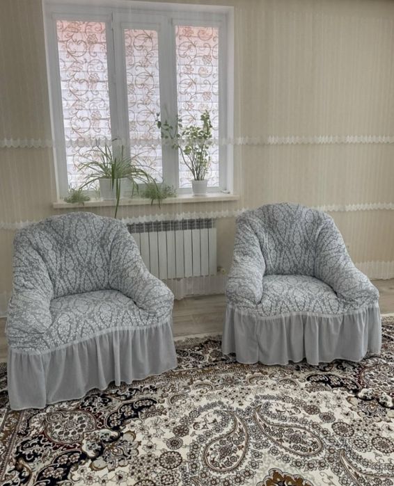 Дивандар сатылады.