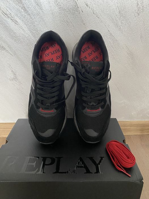 Сникърси REPLAY.