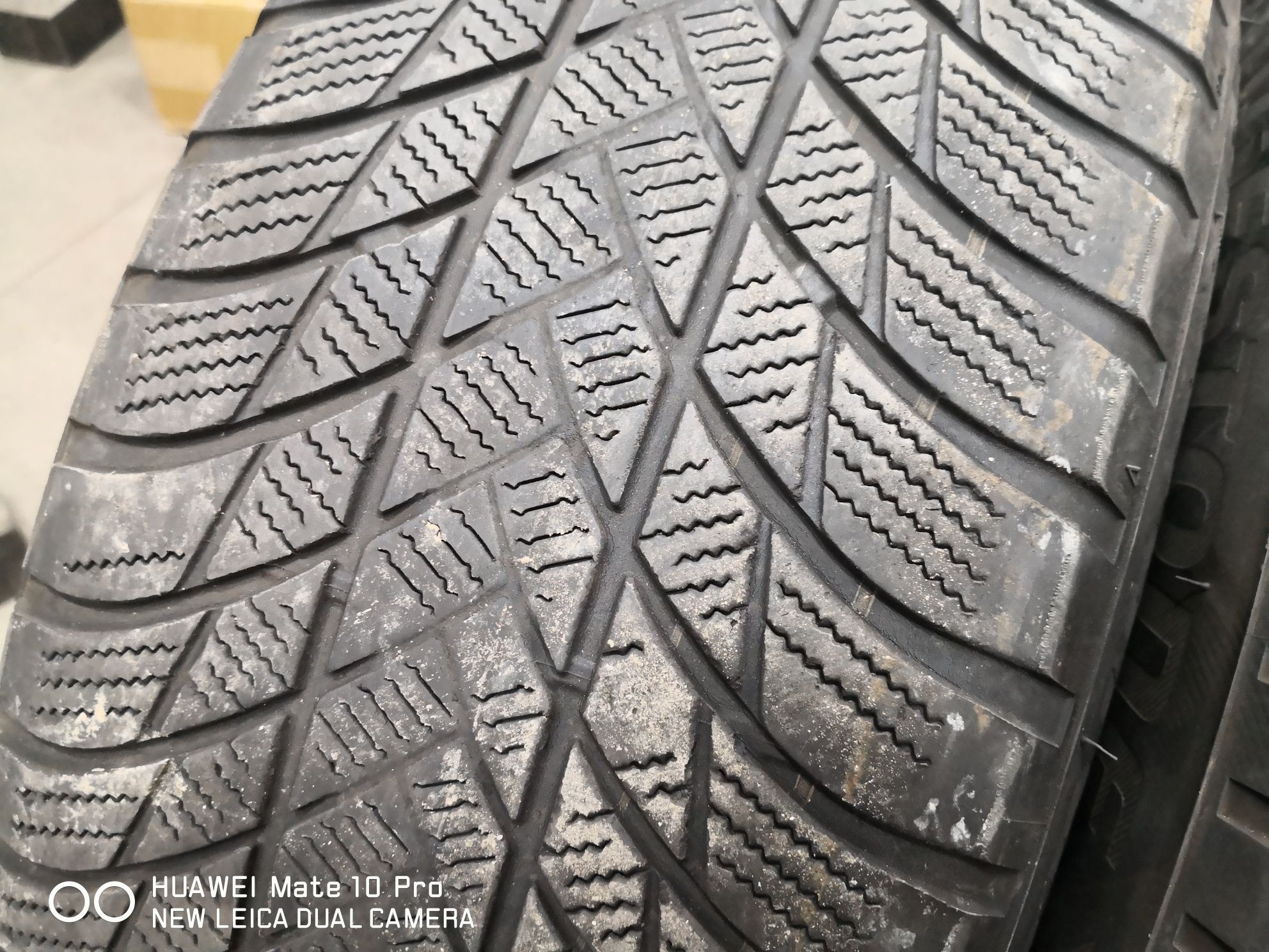 225 60 17 цола гуми Bridgestone dot 20 21