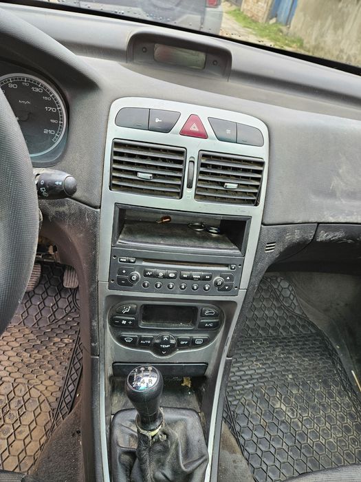На части peugeot 307 2.0hdi 110кс.