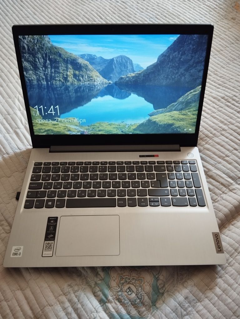 Lenovo notebook sotiladi