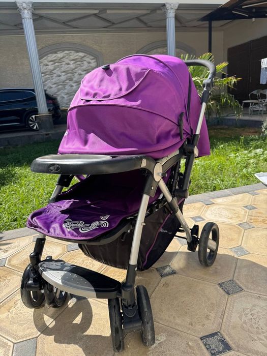 Коляска сотилади