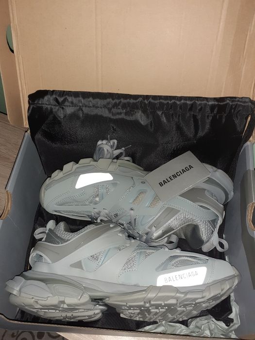 Balenciaga track