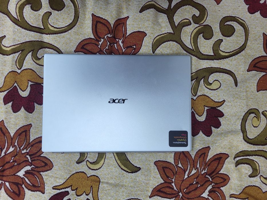 Продам ноутбук Acer swift 1