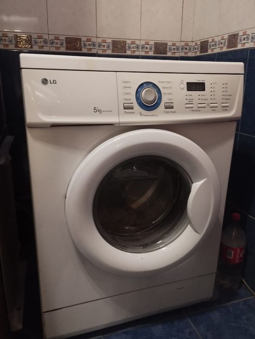 Продам стиральную машинку LG на 5 кг