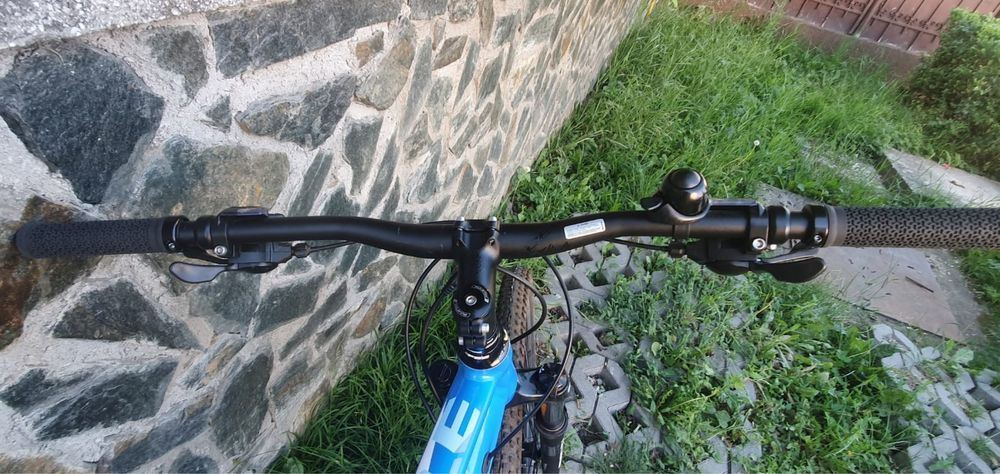 Bicicleta noua 9 pinioane 2 foi