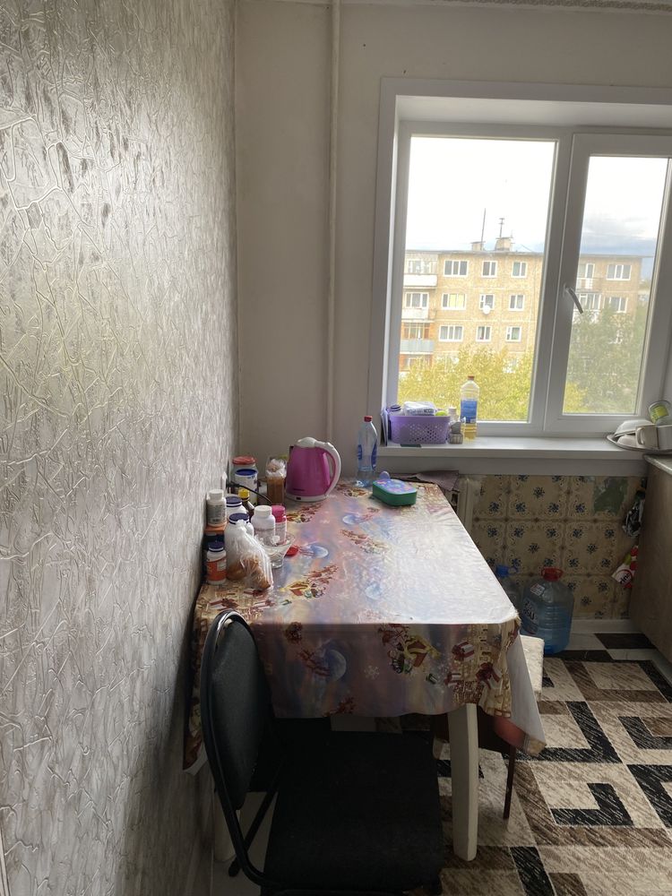 Продам квартиру в 4 микрорайоне