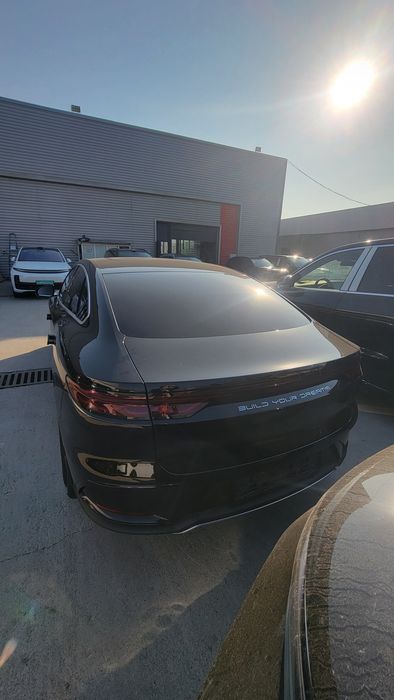 BYD Han srochni sotiladi