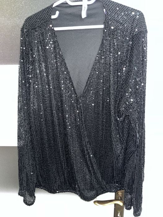 Bluza eleganta cu paiete