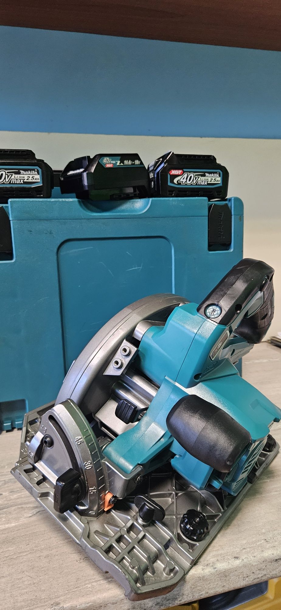 Makita Циркуляр Линеен Потапящ HS004G 40V.