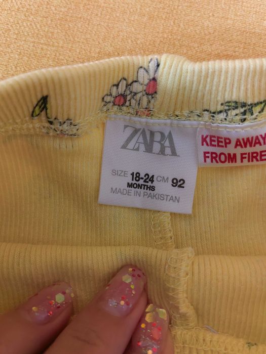 Pantaloni scurți Zara 92