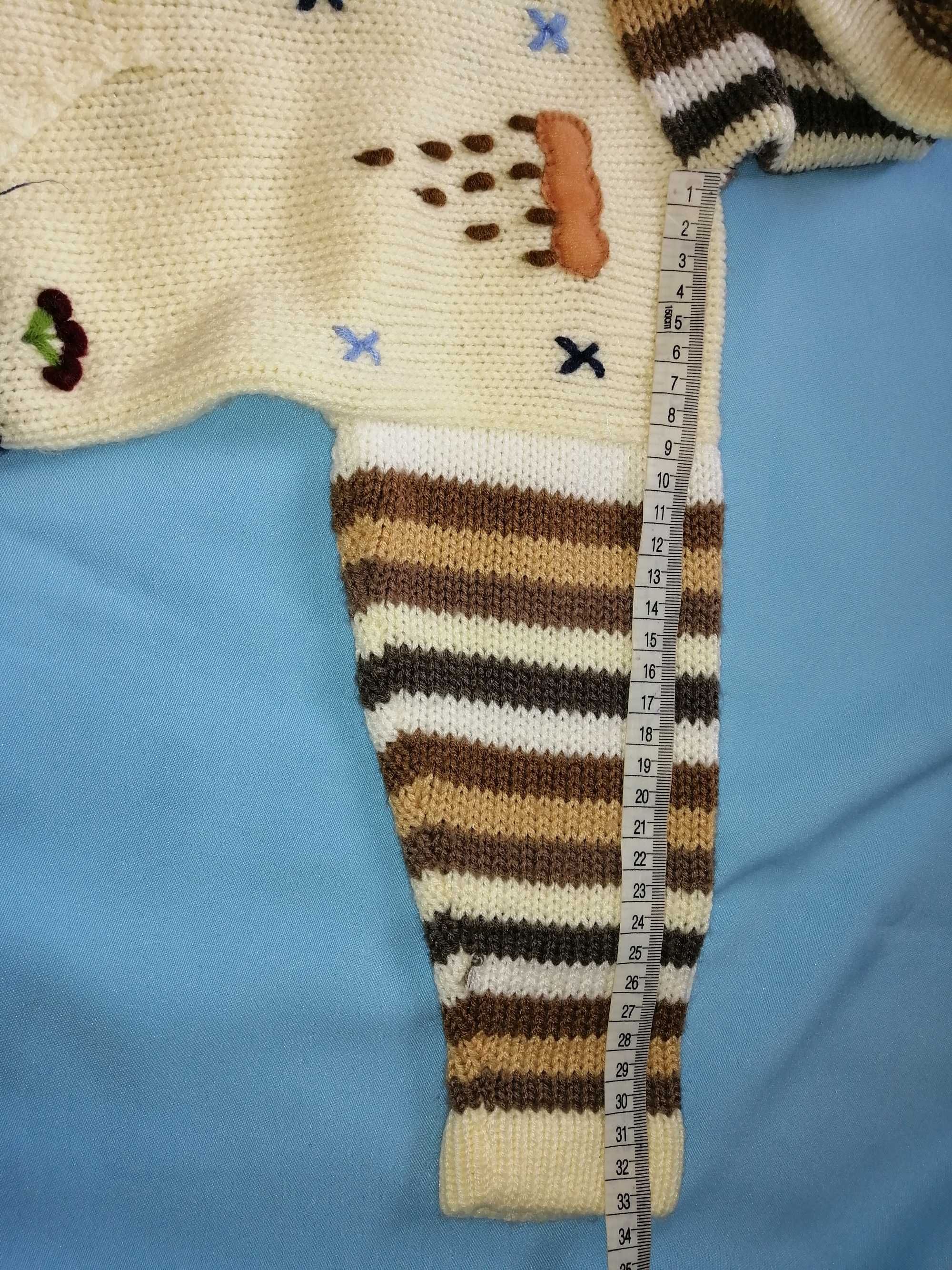 Jacheta tricotata 2 ani