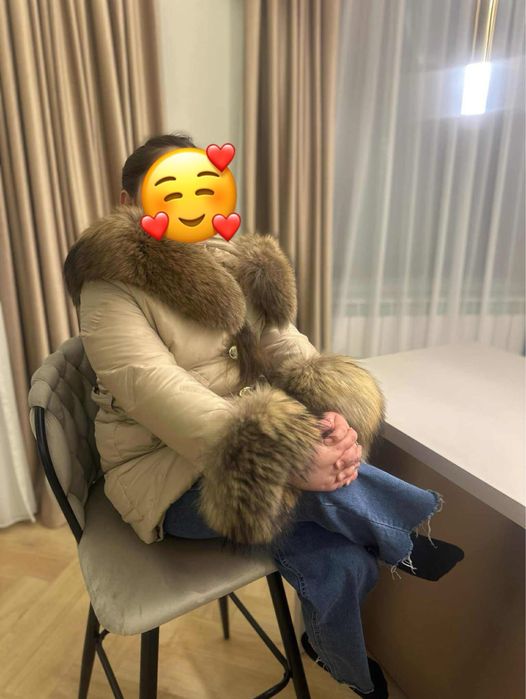 Vand haina fas cu blana naturala fetiță 9/10 anii