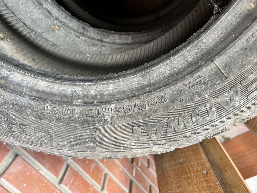 225/65 R17 зимний 4 шт