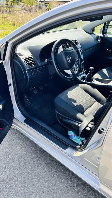 Toyota avensis 2014 gaz