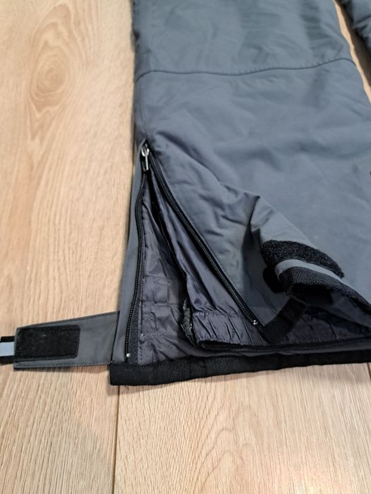 Pantaloni ski mărimea 176