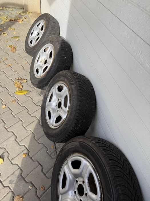 Jante tabla Duster 5x114.3 r 16 cu cauciucuri iarna