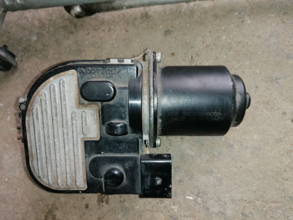 Motor și braț ștergător passat b6