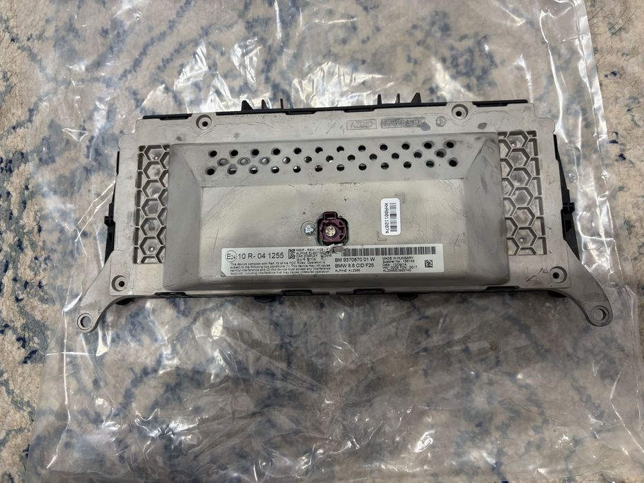 Vand navigatie Originala BMW X3 - F25 perfecta stare.