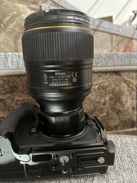Nikon 105mm f1. 4
