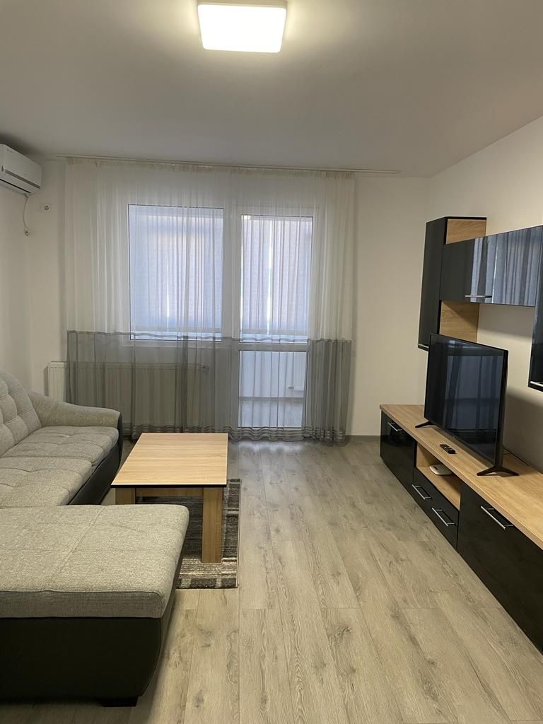 Închiriez ap 3 camere Dobroesti lipit de stația stb 343