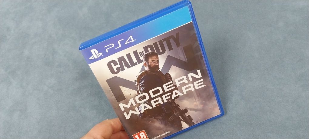 Call of Duty / Modern Warfare - PS4